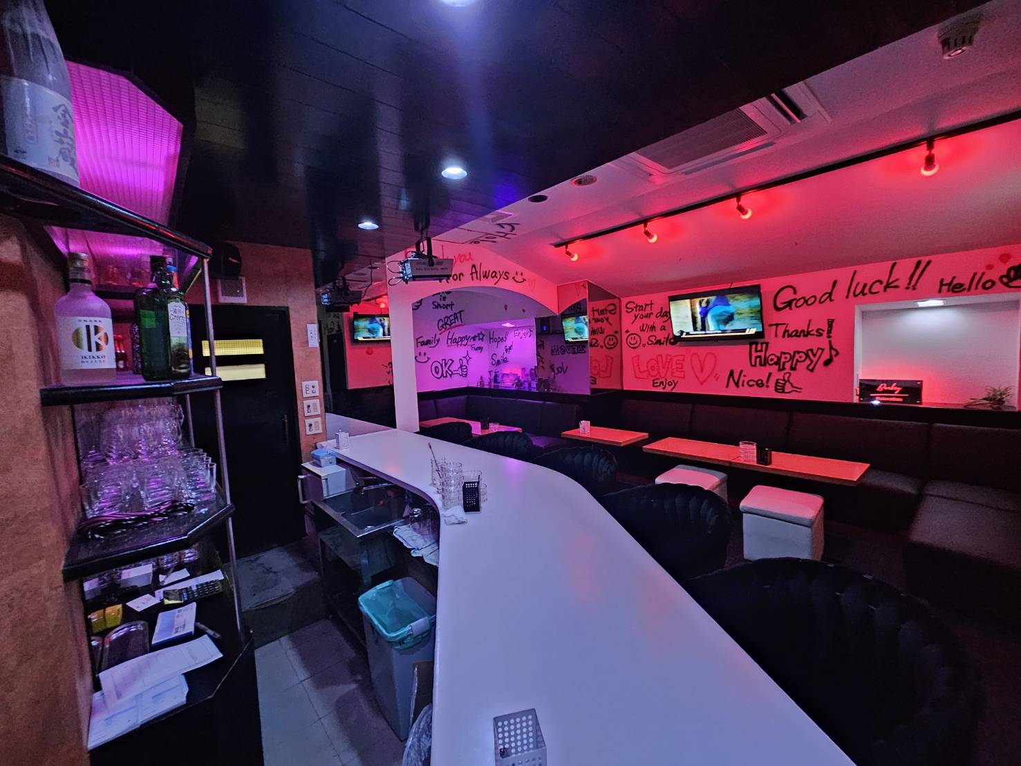YANAGAWA BANKSY 柳川 MIX BAR バーカウンター 飲み放題